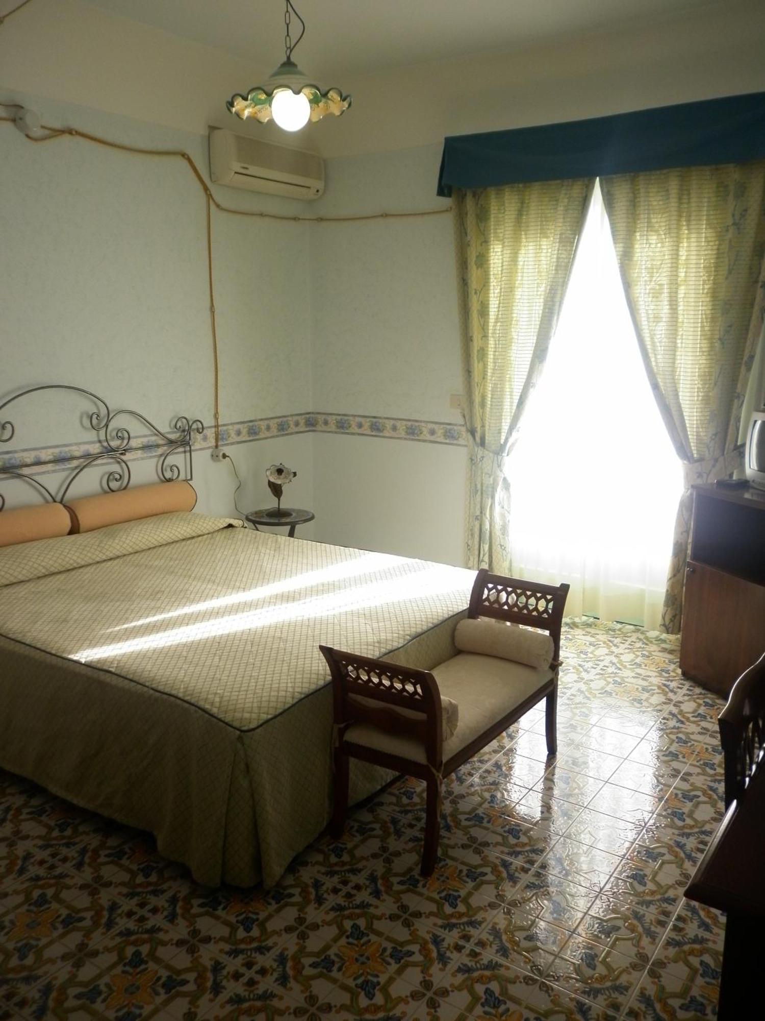 Holidays Fico D'india Hotel 3*